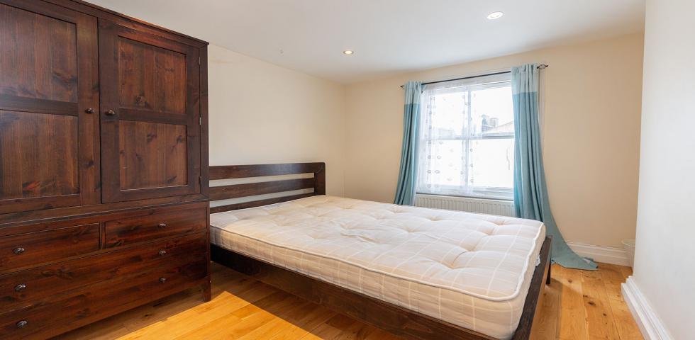 			2 Bedroom, 1 bath, 1 reception Flat			 Saltram Creascent, MAIDA VALE